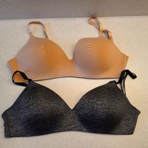 Victoria's Secret Wireless T-shirt Bras, Size 36DDD